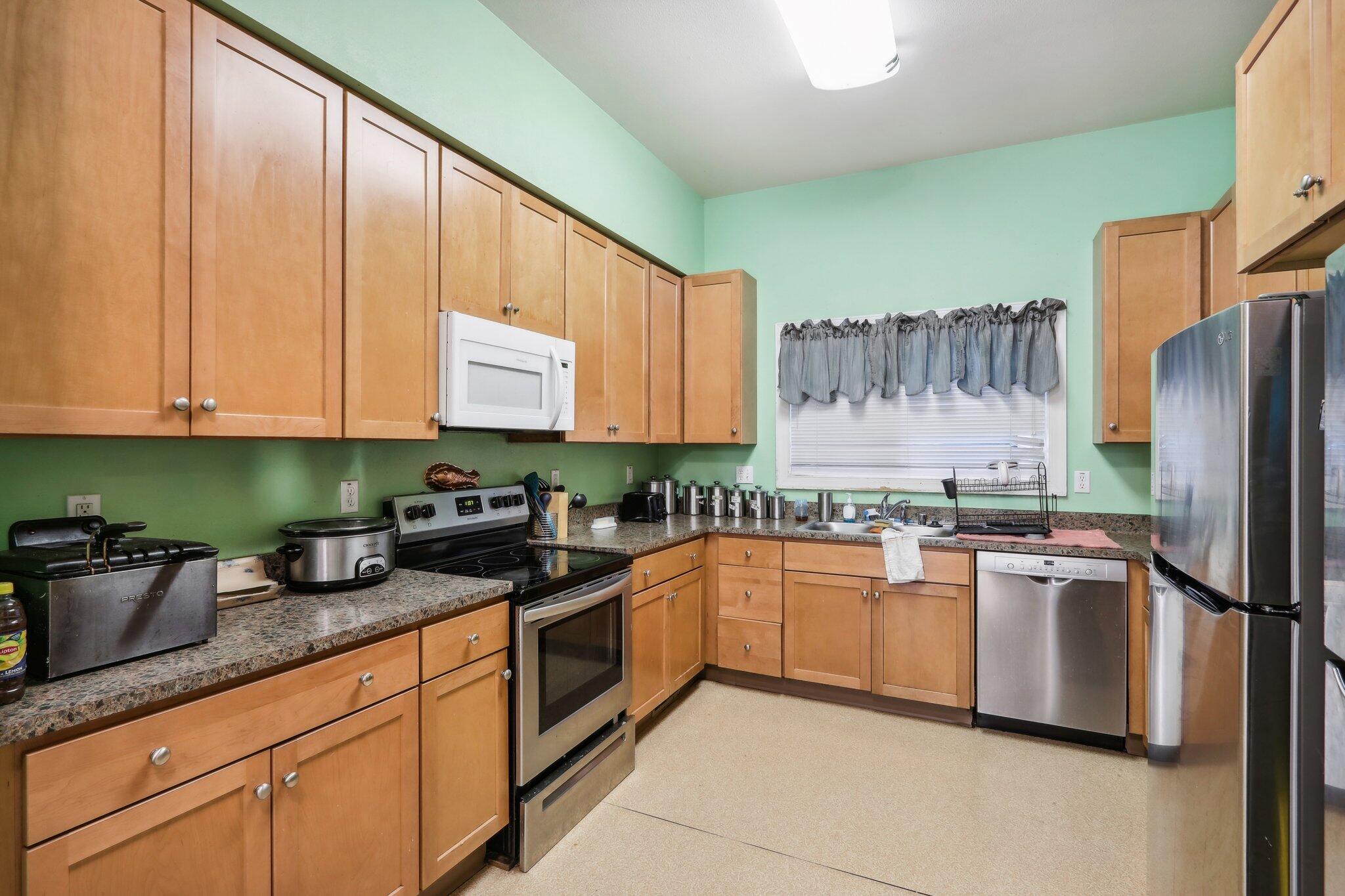 1022 W Madison St Unit: 1024