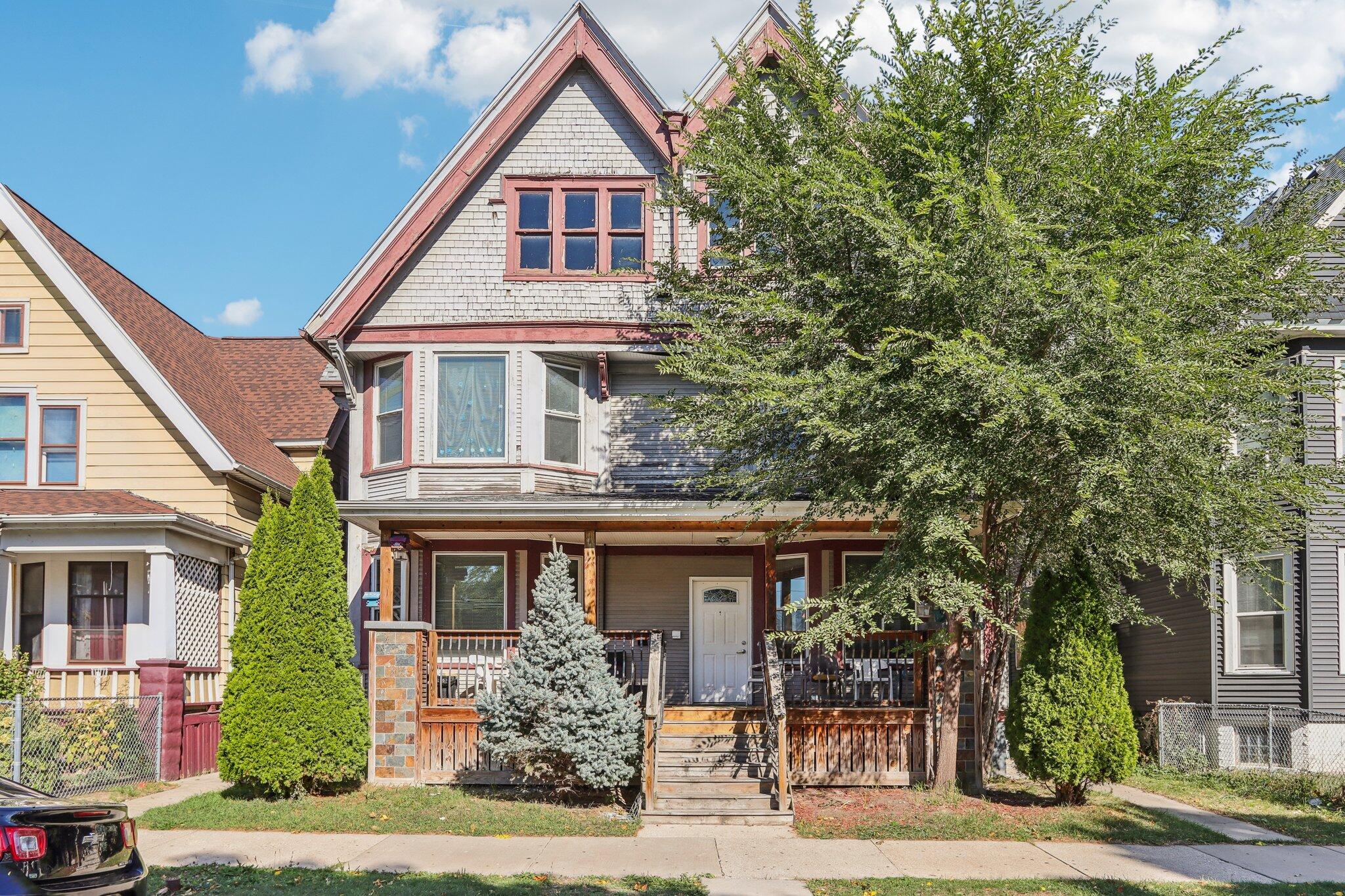1022 W Madison St Unit: 1024