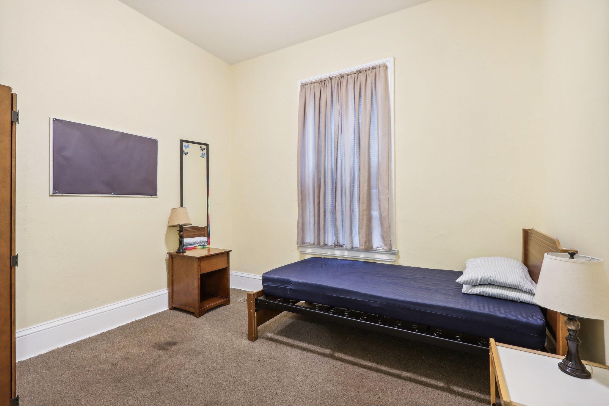 1022 W Madison St Unit: 1024