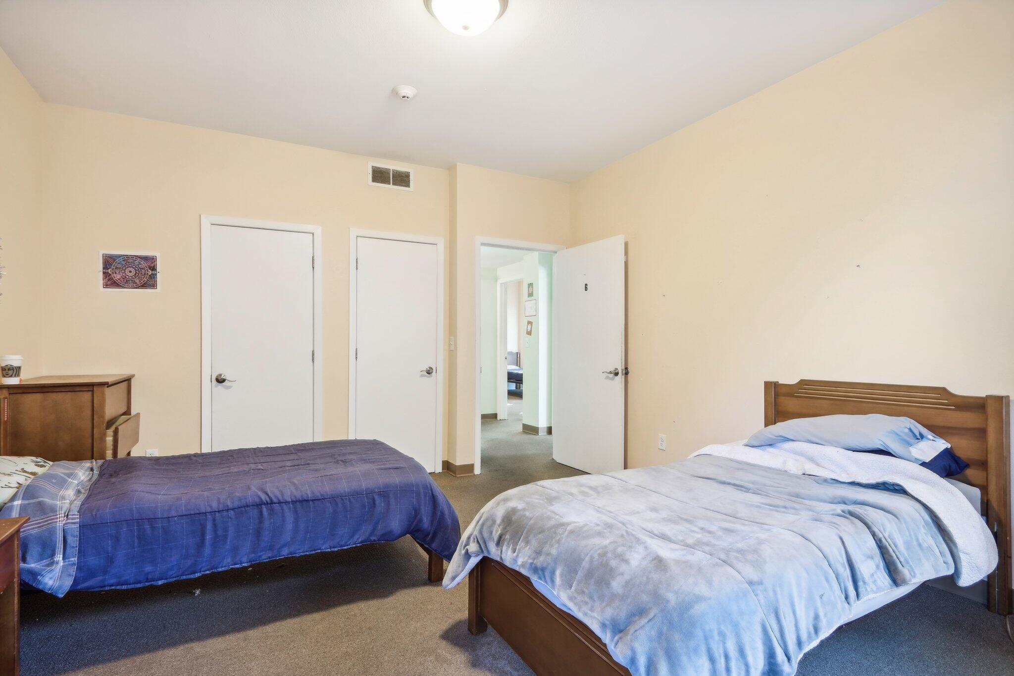 1022 W Madison St Unit: 1024