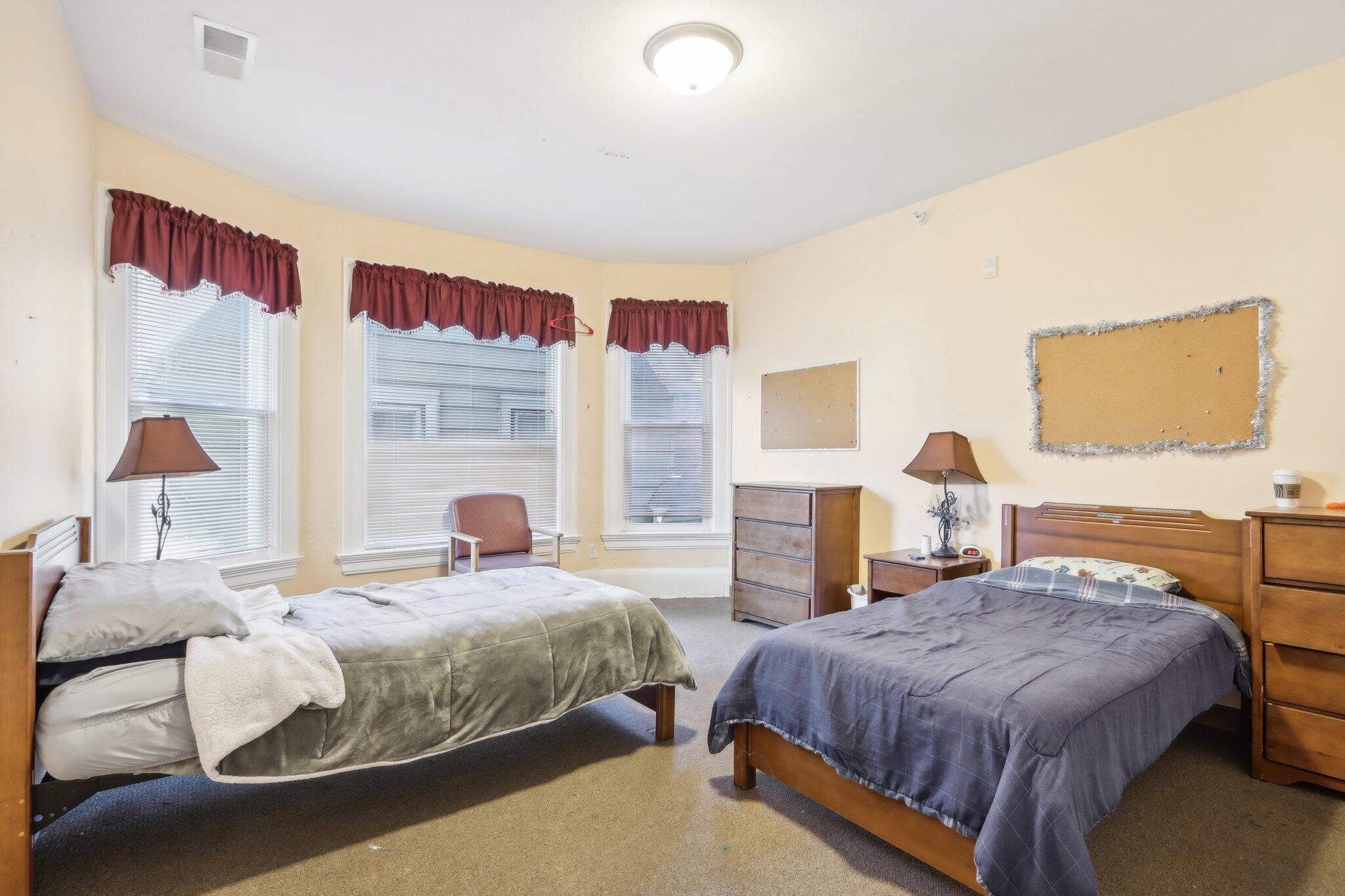 1022 W Madison St Unit: 1024