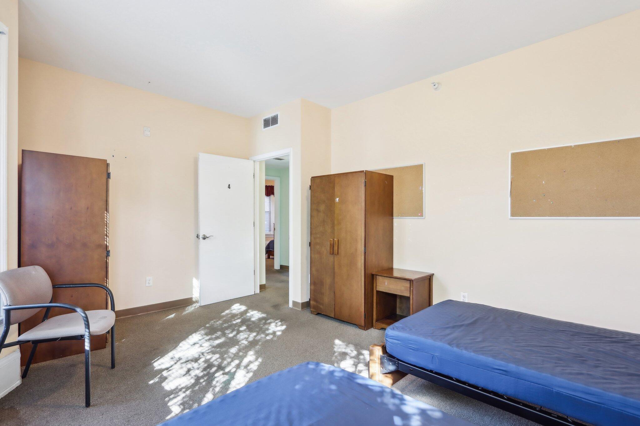 1022 W Madison St Unit: 1024