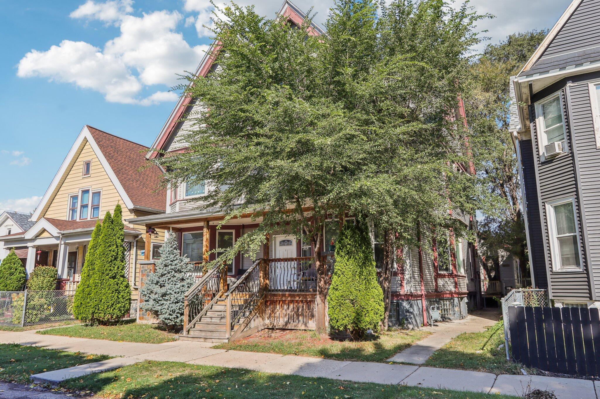 1022 W Madison St Unit: 1024