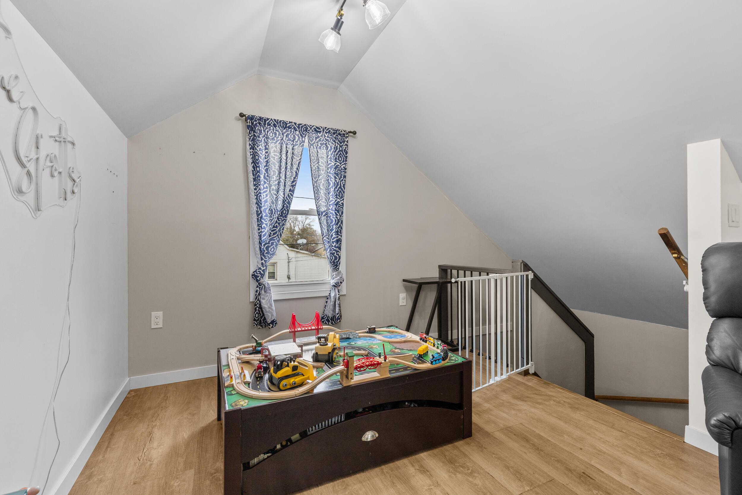516 Menomonee Ave