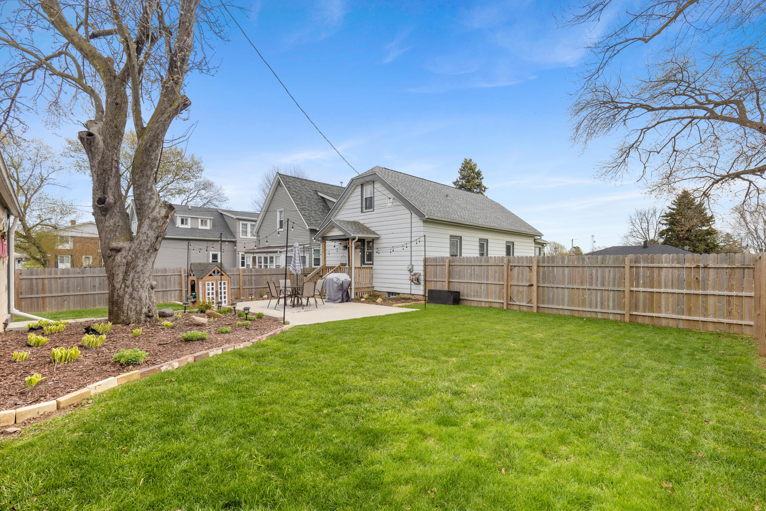 516 Menomonee Ave