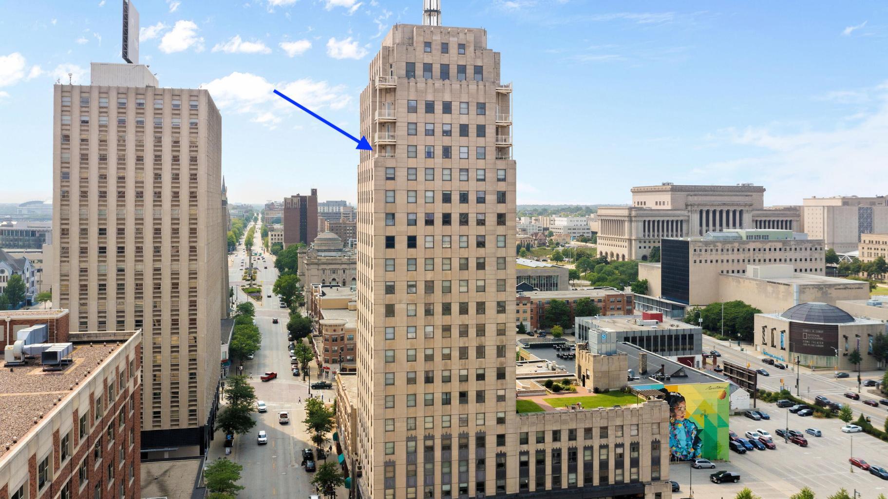 606 W Wisconsin Ave Unit: 1801