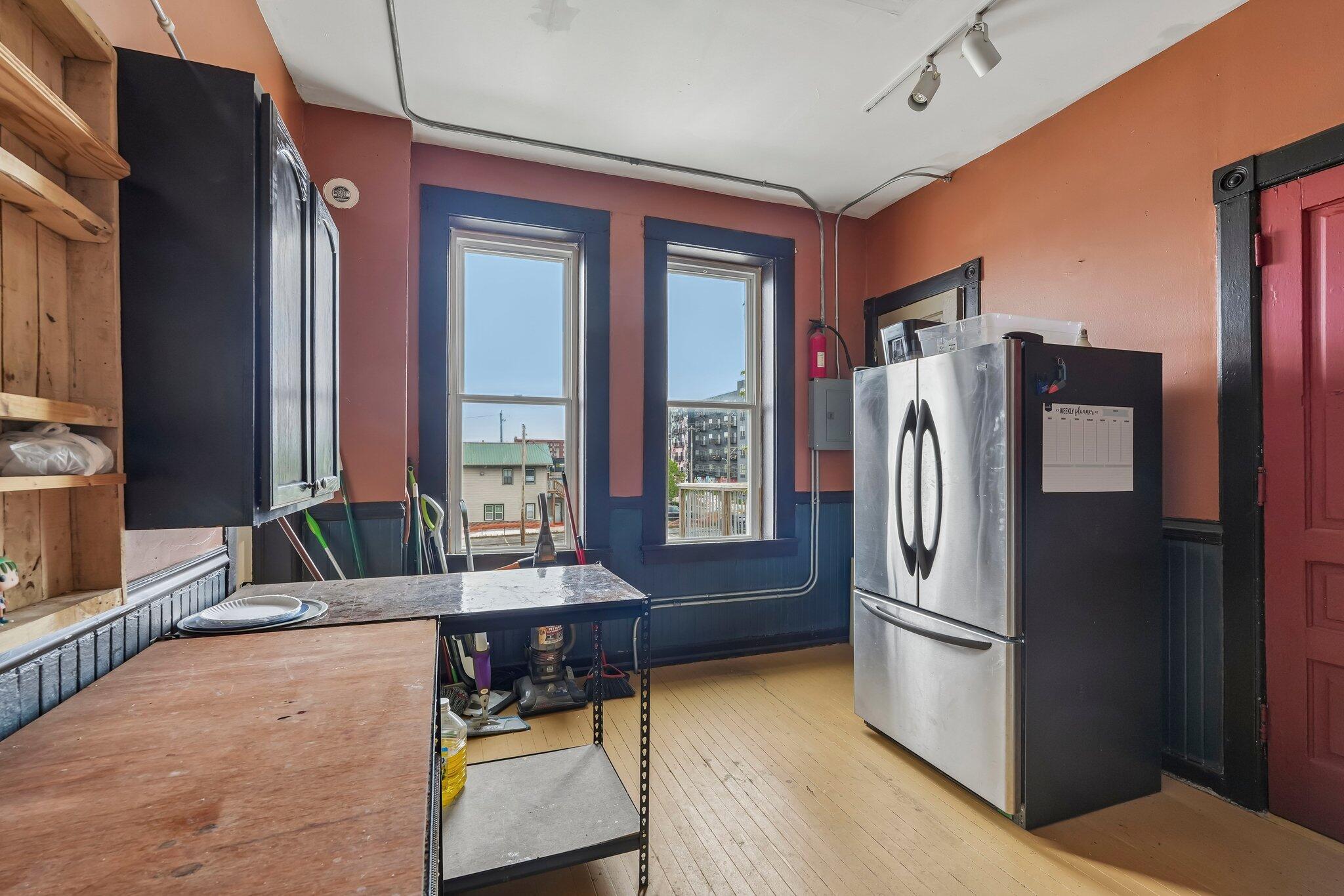 726 S 6th St Unit: 734