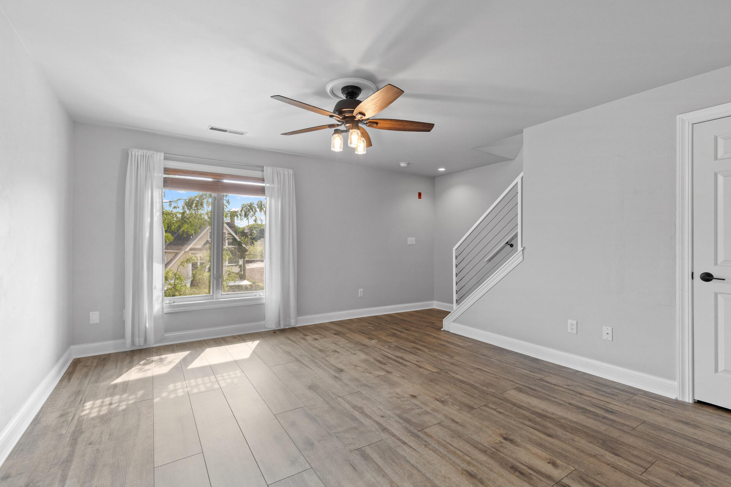 1515 N Van Buren St, 403