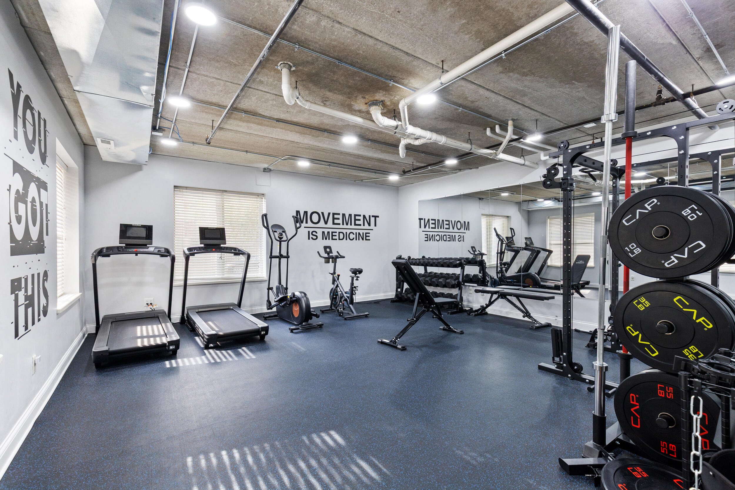1515 N Van Buren St, 403