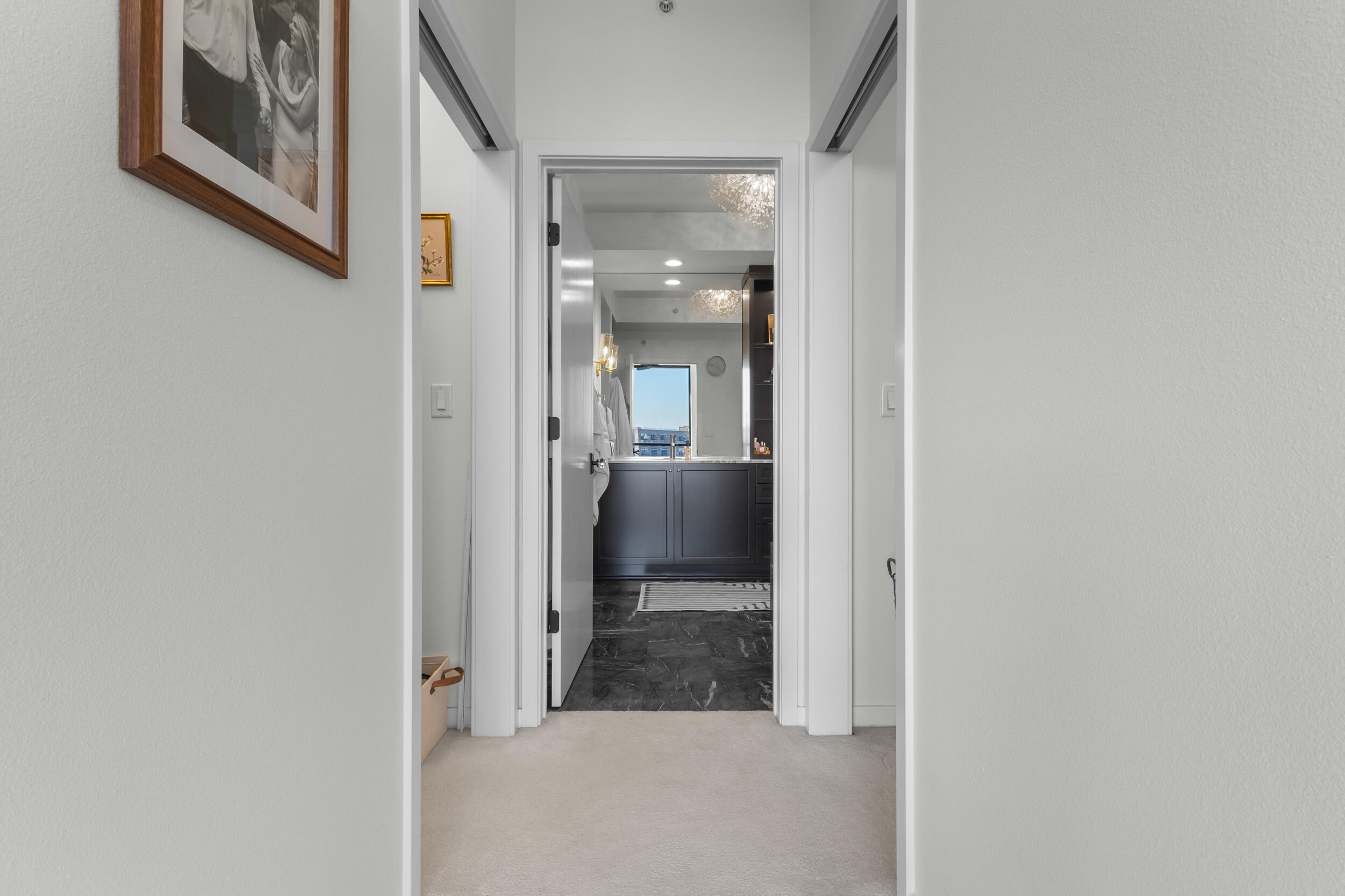 311 E Erie St, 408