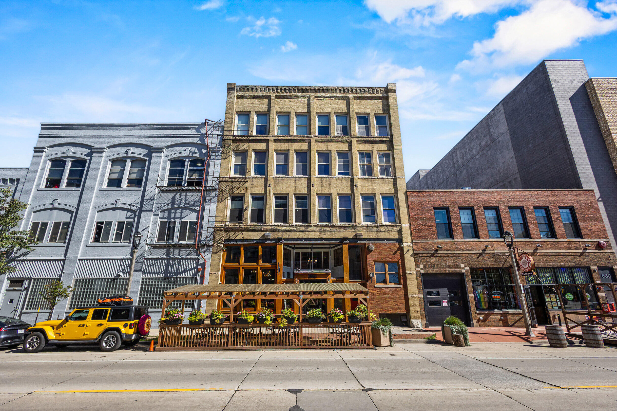 524 S 2nd St