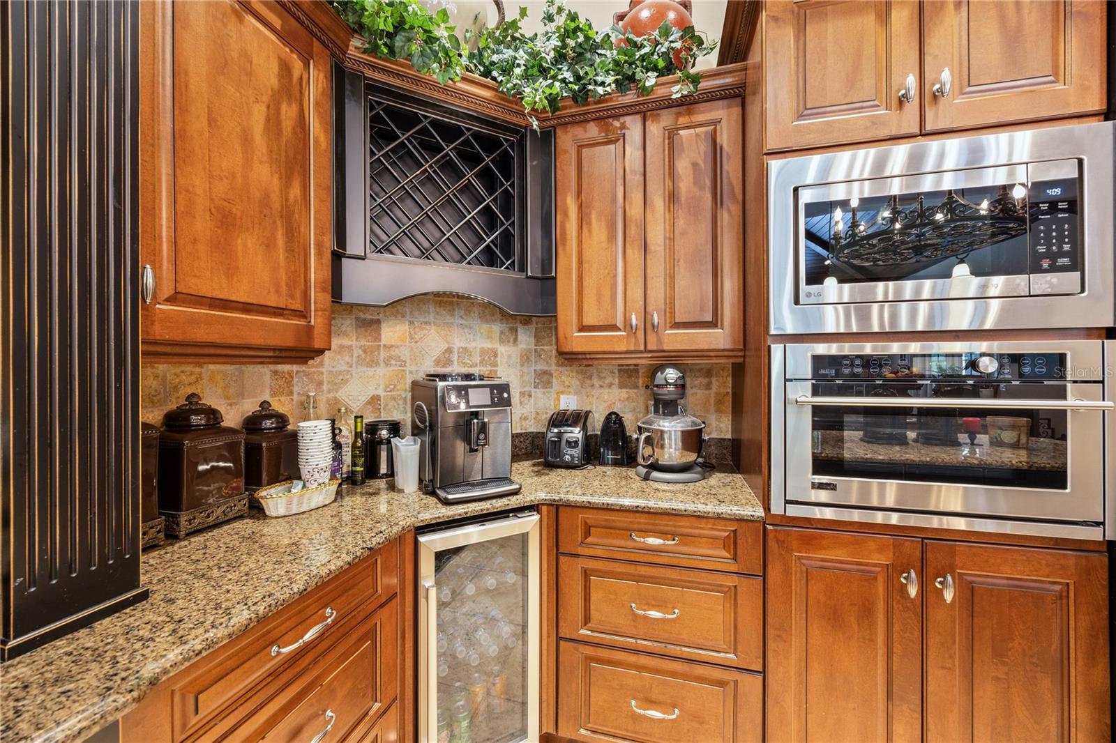 8315 DAY LILY PL