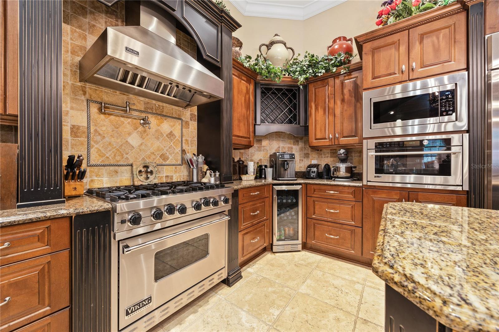 8315 DAY LILY PL