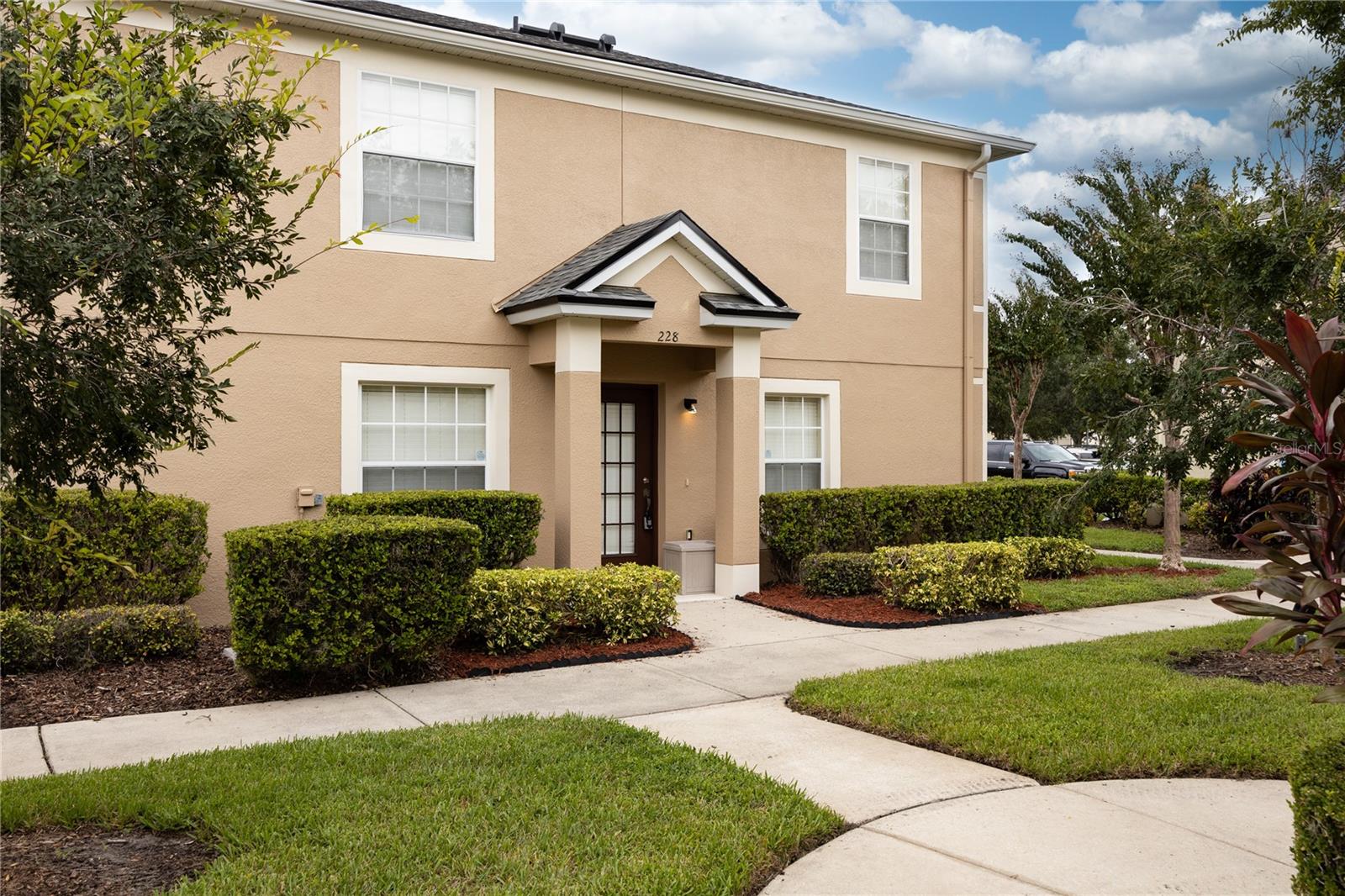 228 BELVEDERE WAY