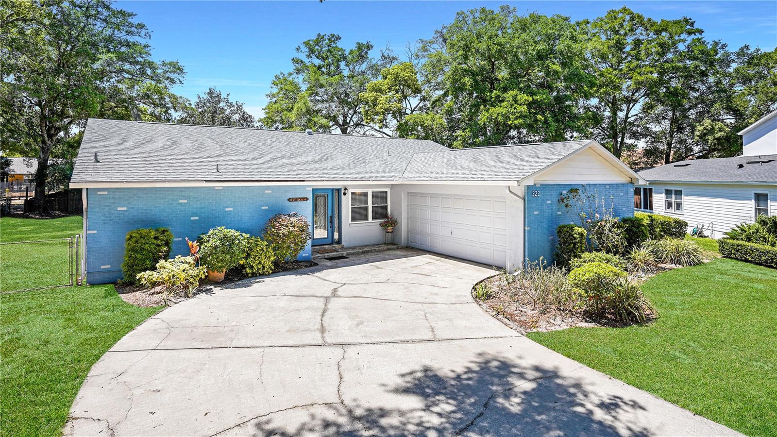222 PAUL MCCLURE CT