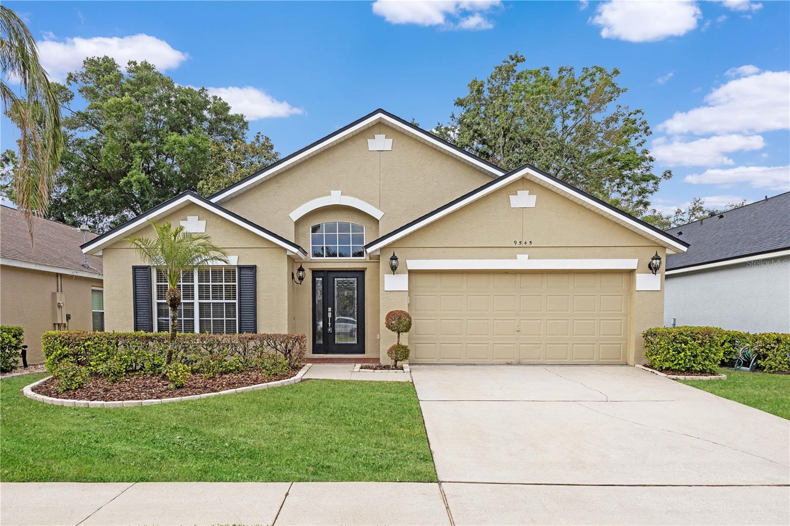 9545 SOUTHERN GARDEN CIR