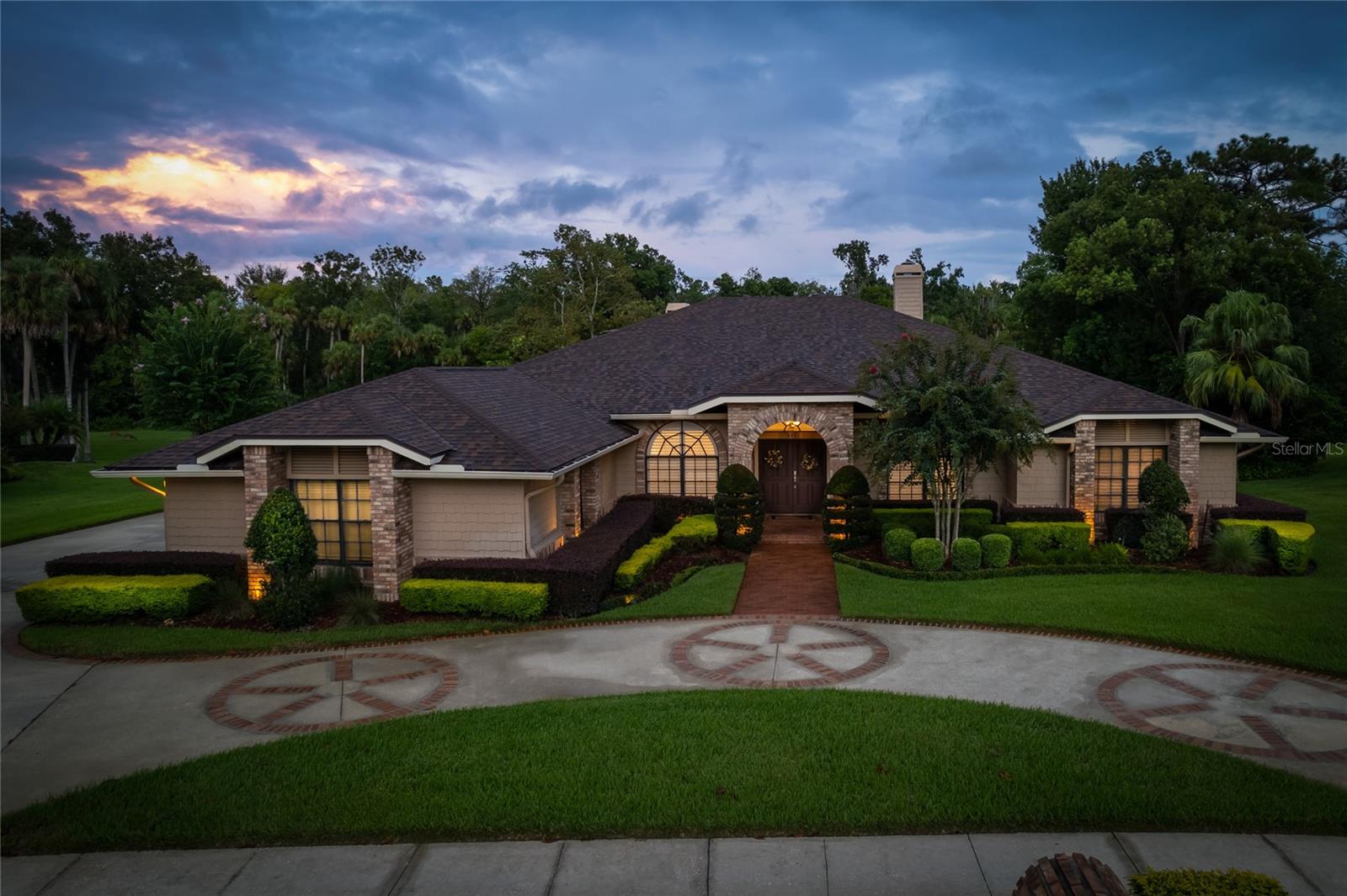 492 TIMBER RIDGE DR