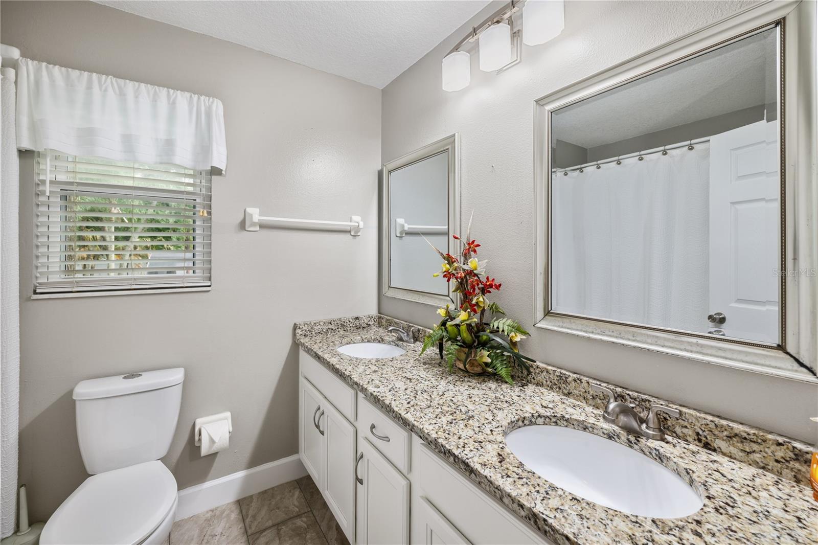 1154 DEER LAKE CIR