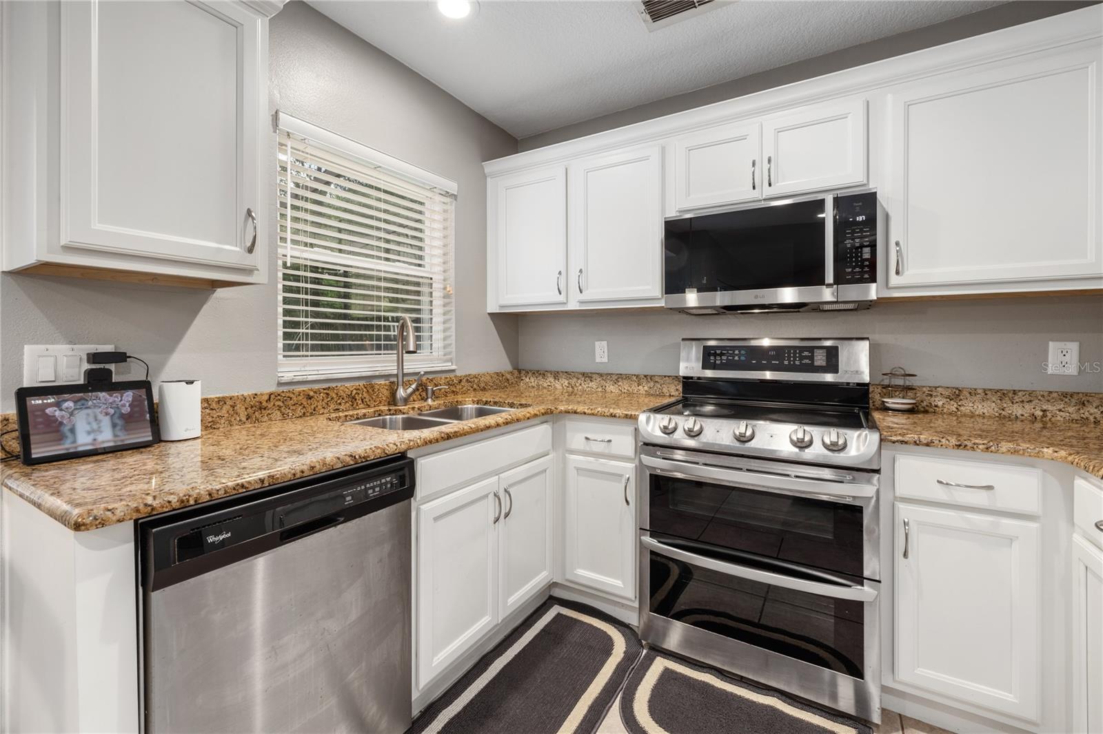 1154 DEER LAKE CIR