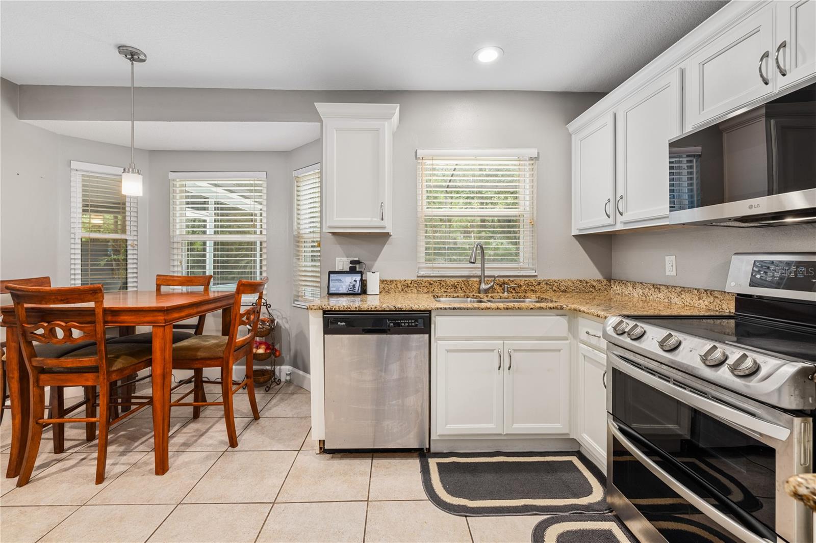 1154 DEER LAKE CIR
