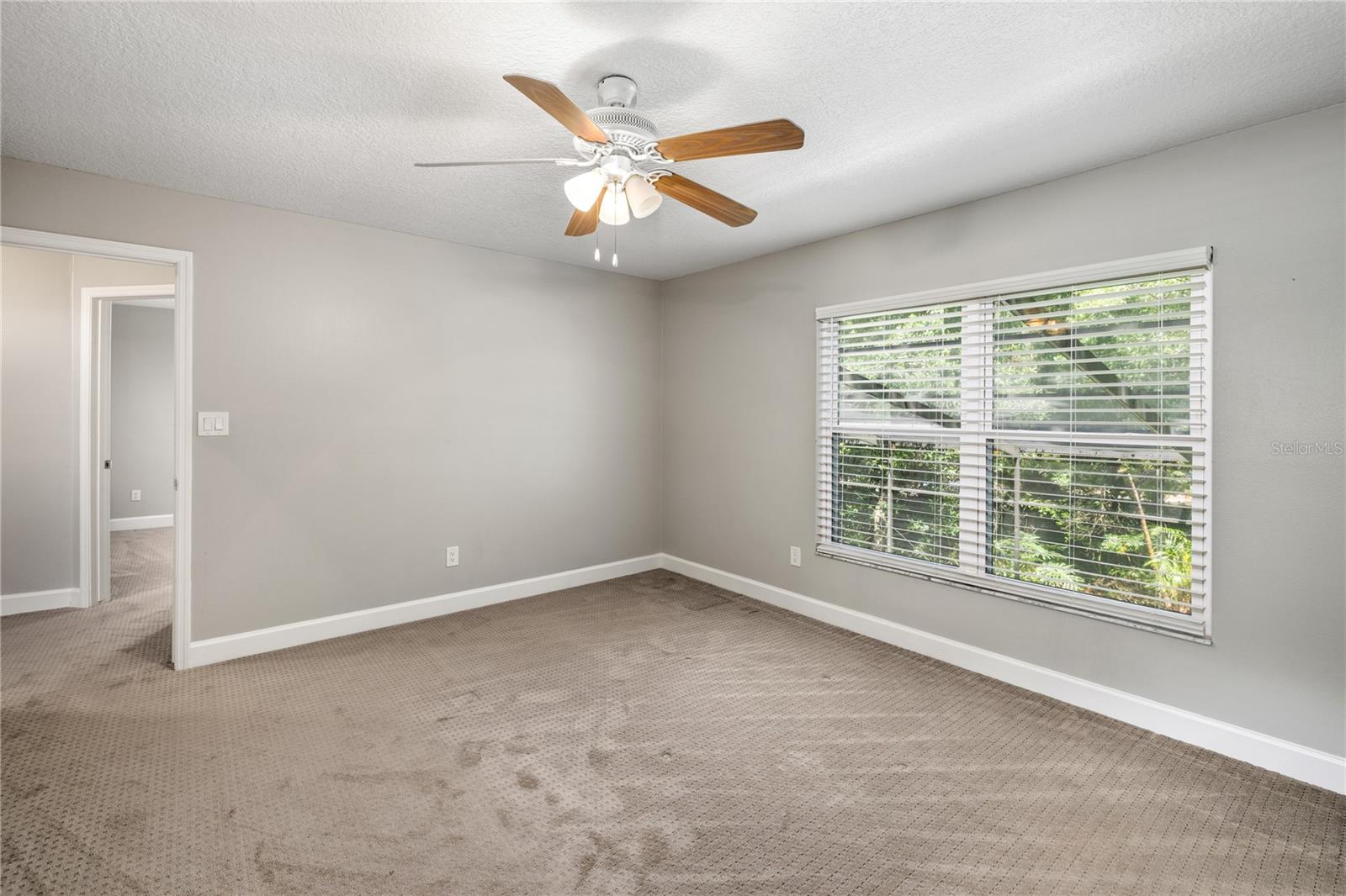 1154 DEER LAKE CIR