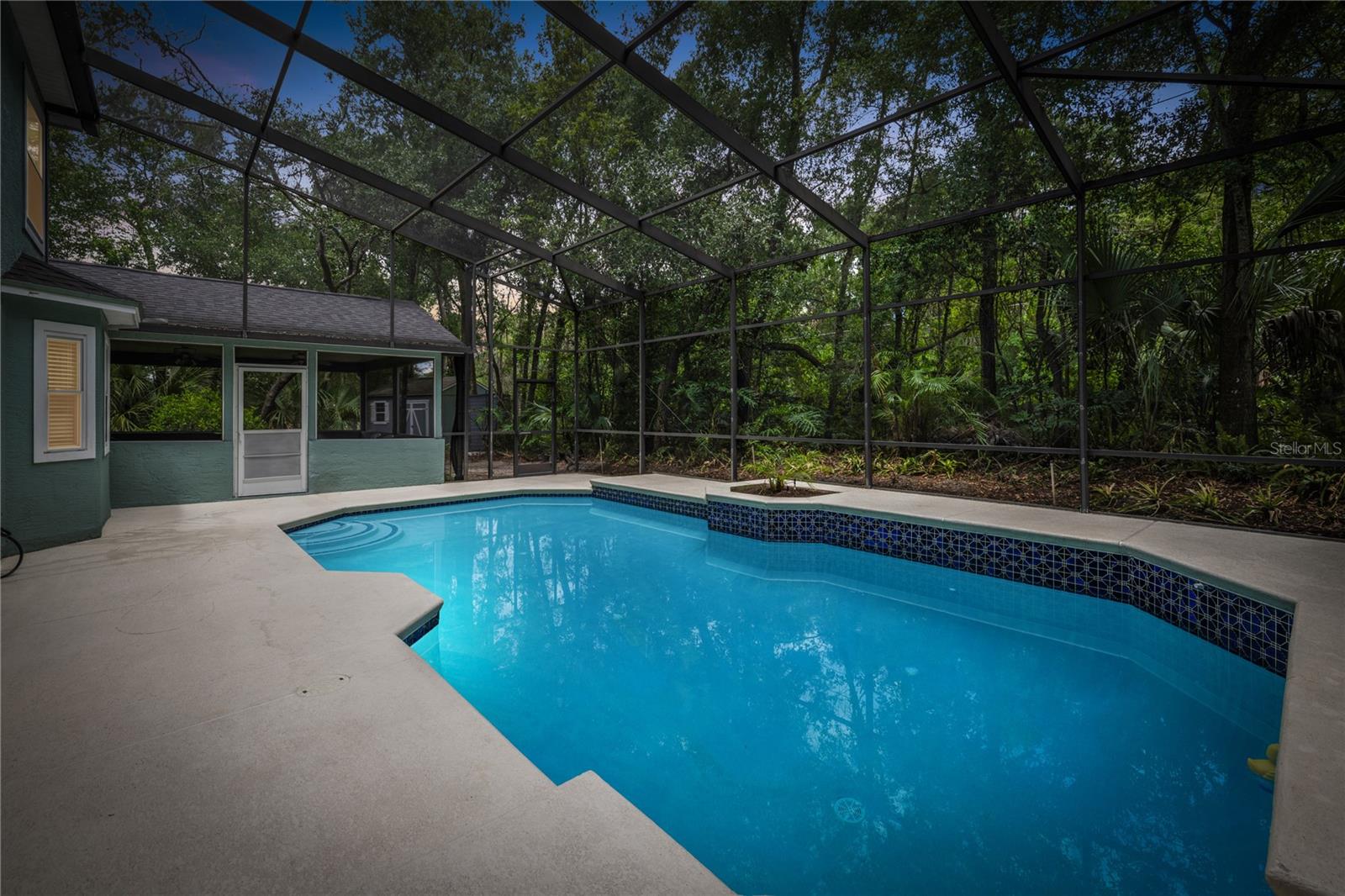 1154 DEER LAKE CIR