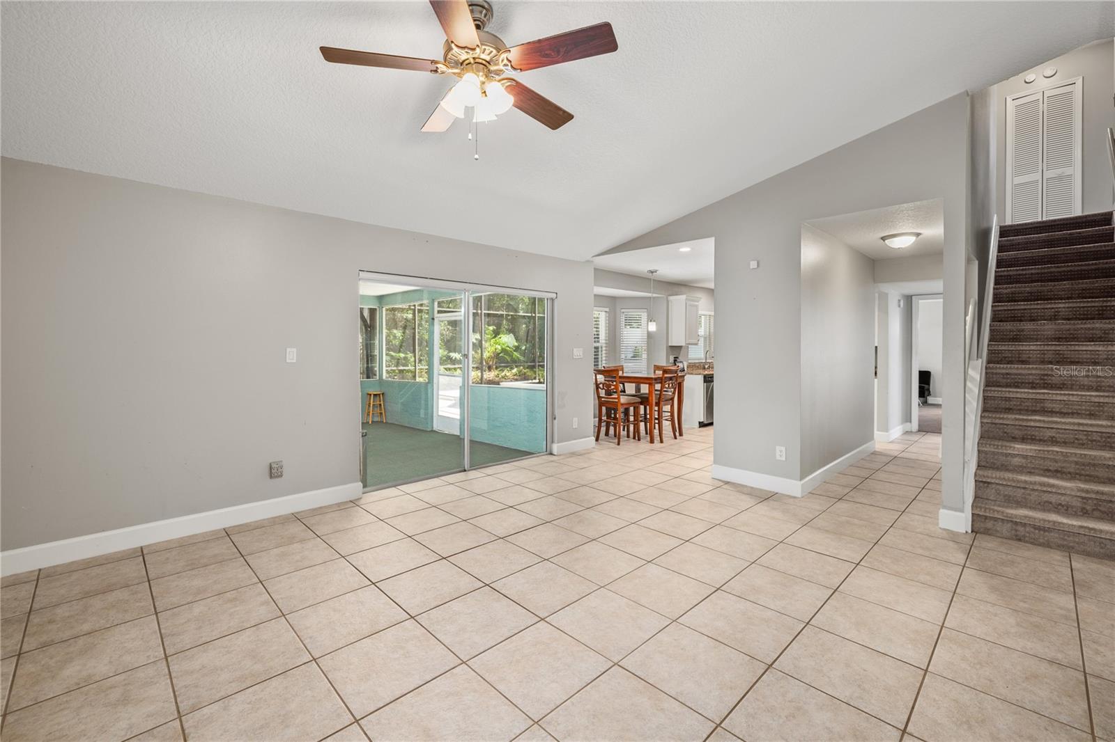 1154 DEER LAKE CIR