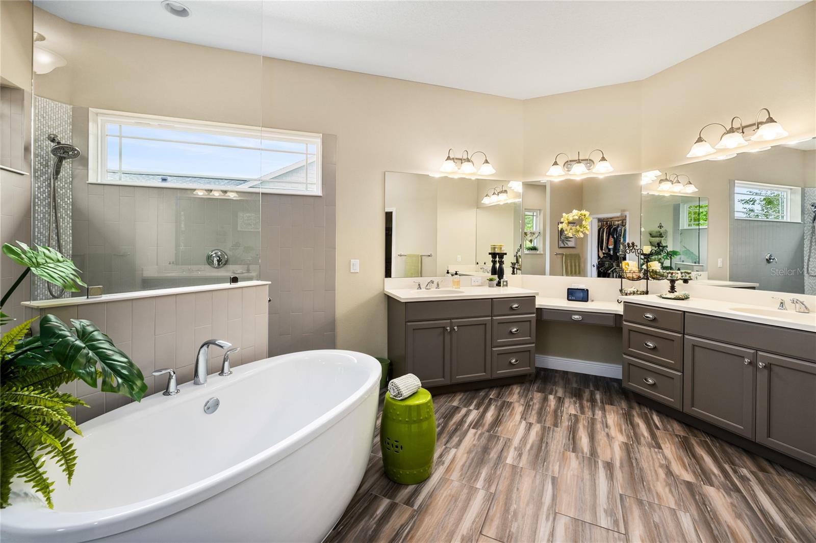 1097 SUGAR LOAF KEY LOOP