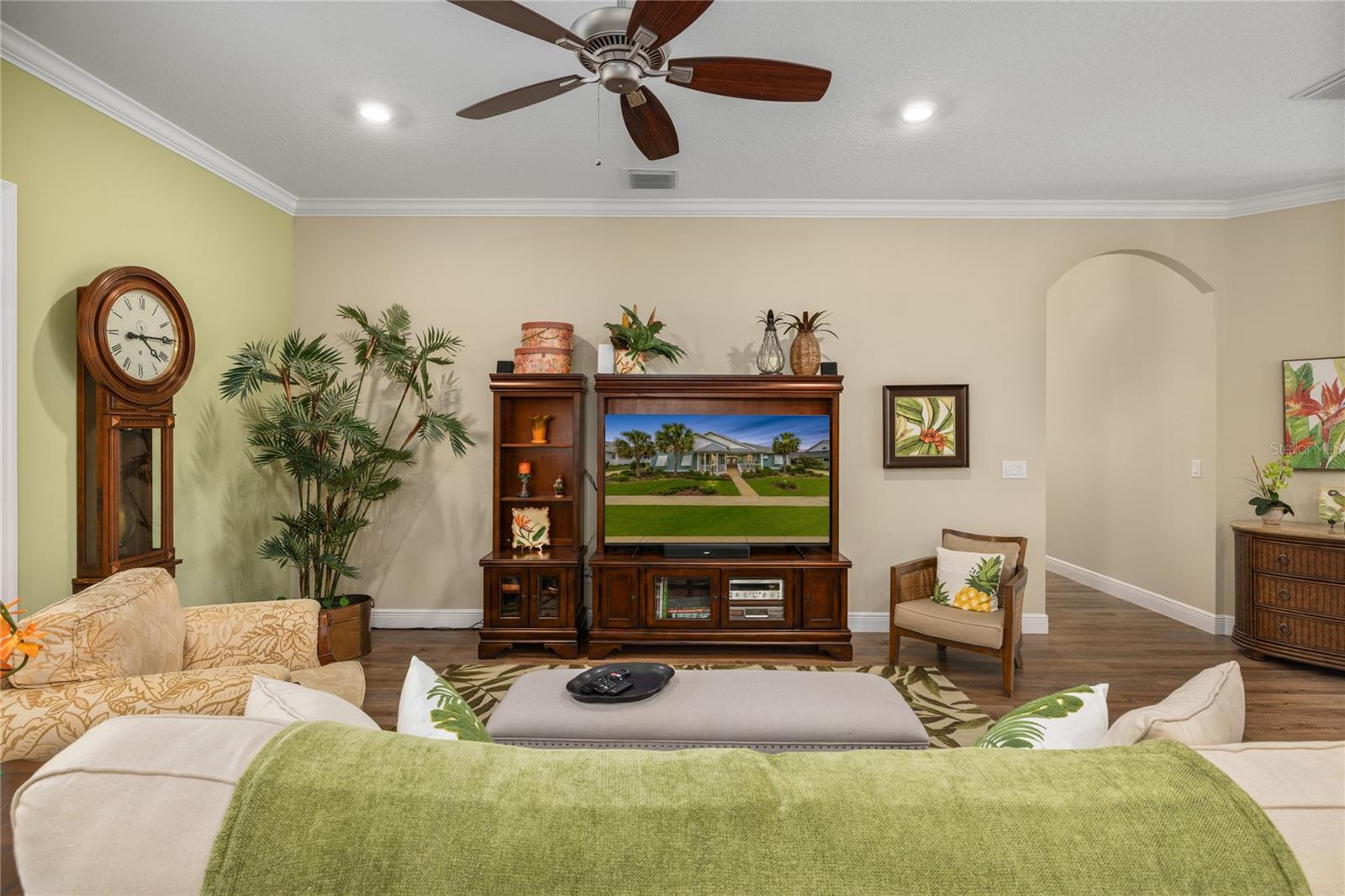 1097 SUGAR LOAF KEY LOOP