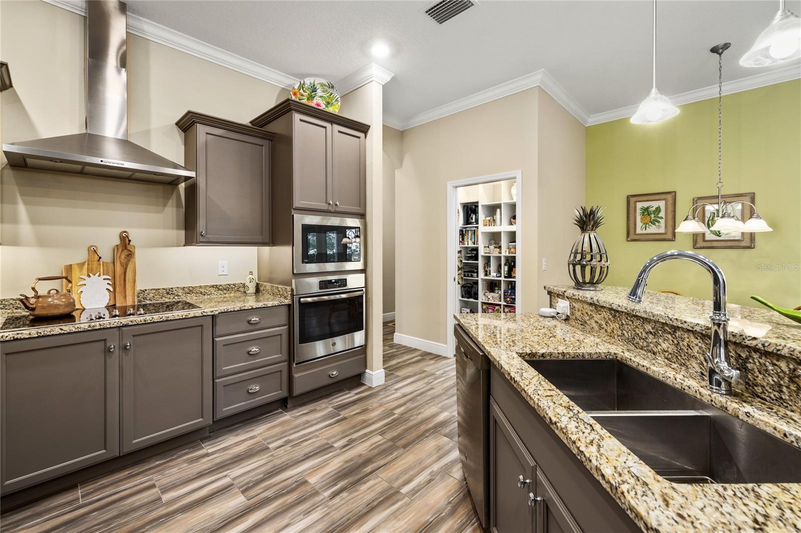 1097 SUGAR LOAF KEY LOOP