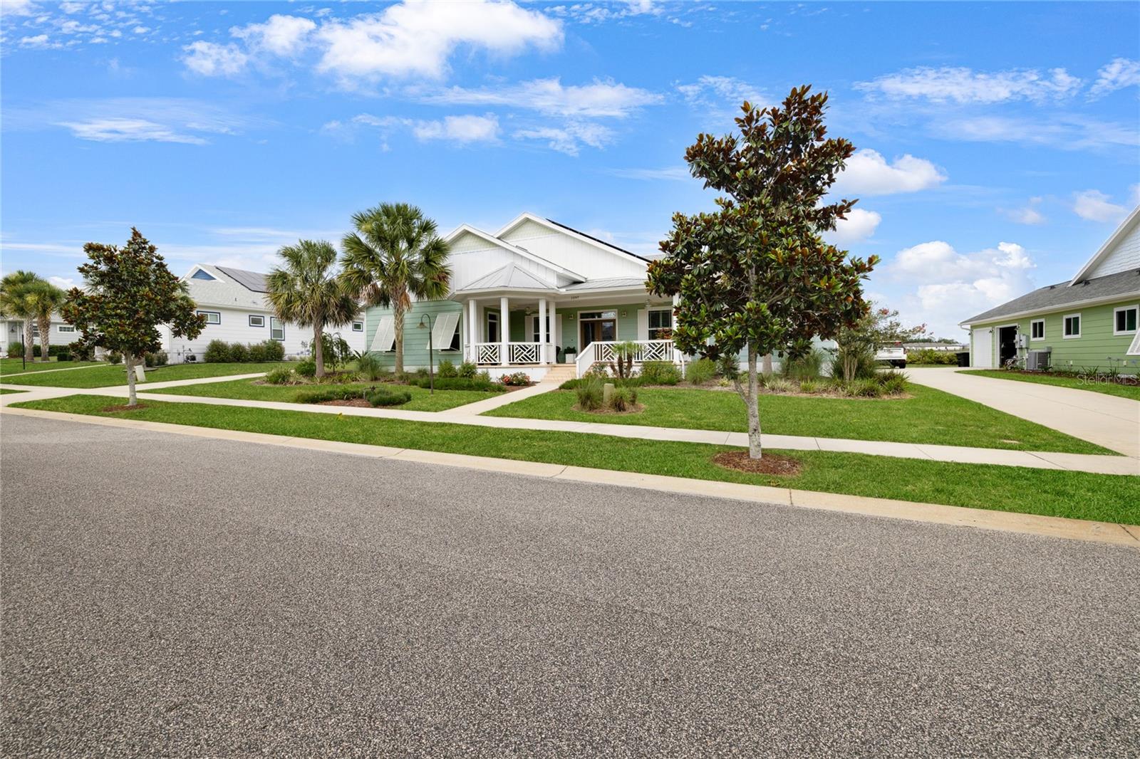 1097 SUGAR LOAF KEY LOOP