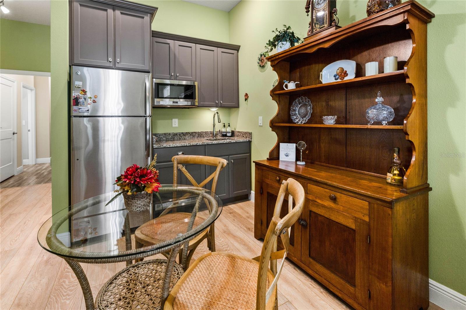 1097 SUGAR LOAF KEY LOOP