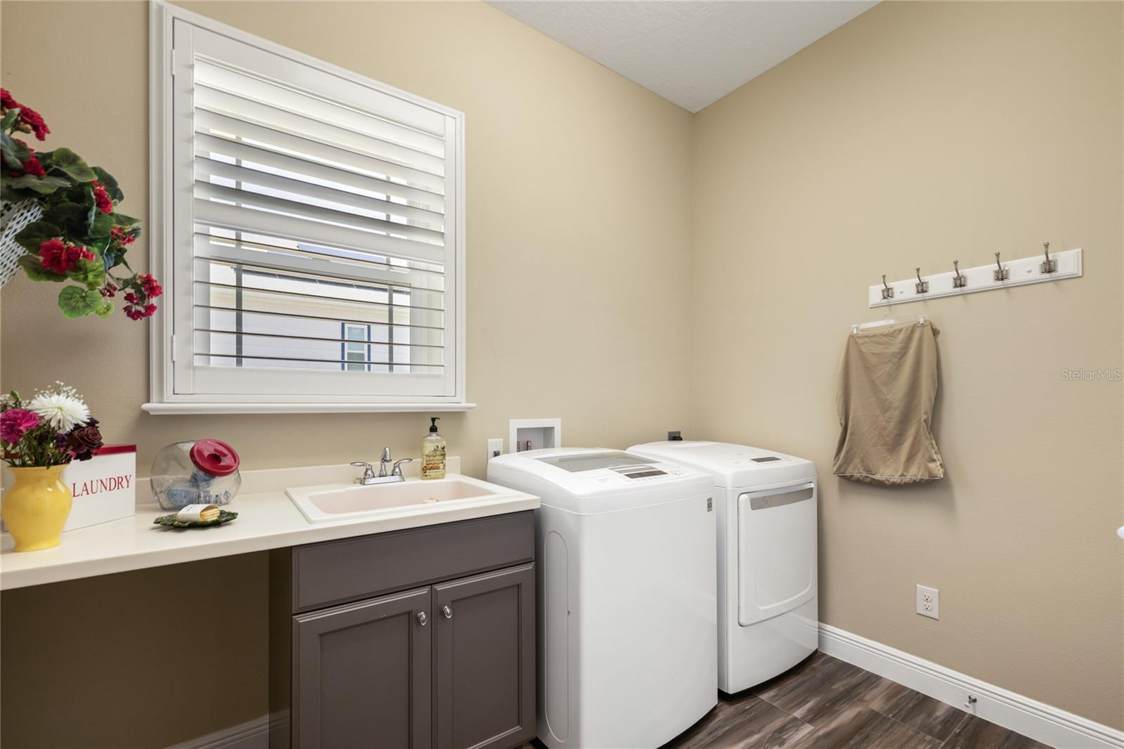 1097 SUGAR LOAF KEY LOOP