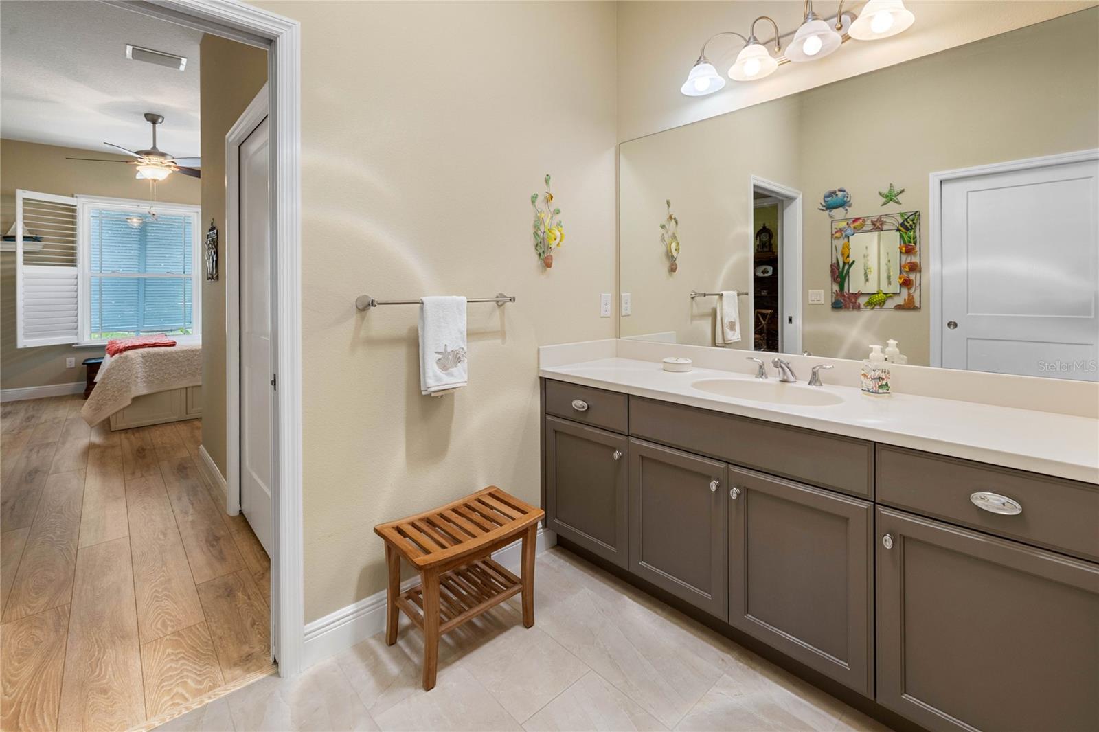 1097 SUGAR LOAF KEY LOOP
