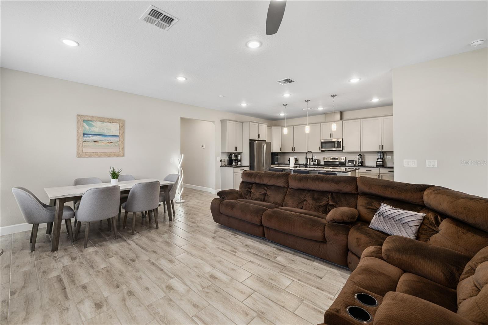 1060 RIVER OTTER WAY