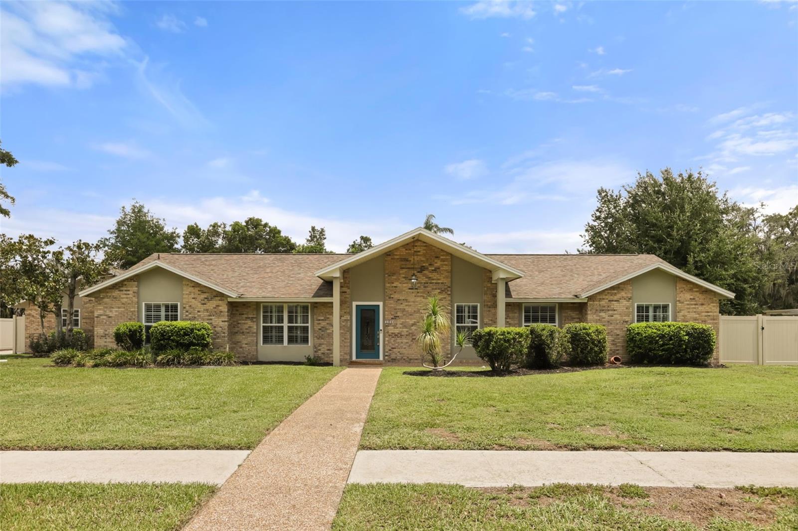 104 VALENCIA LOOP