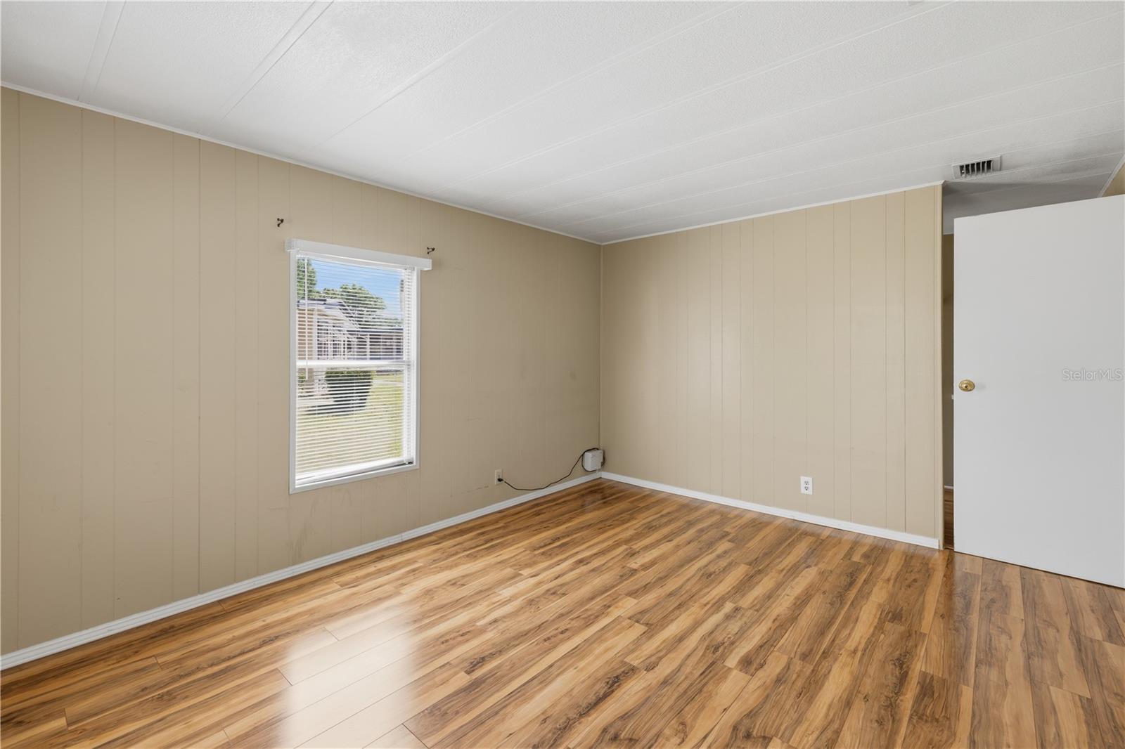 3417 WAX MYRTLE CIR
