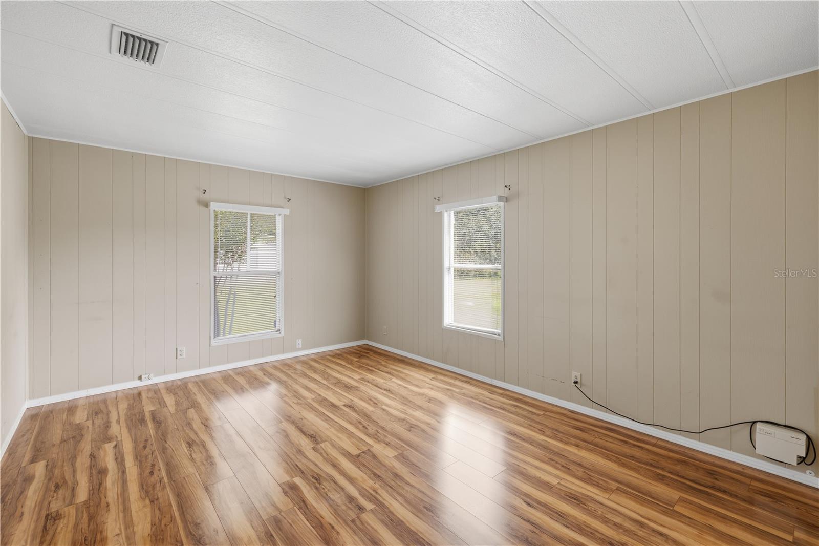 3417 WAX MYRTLE CIR