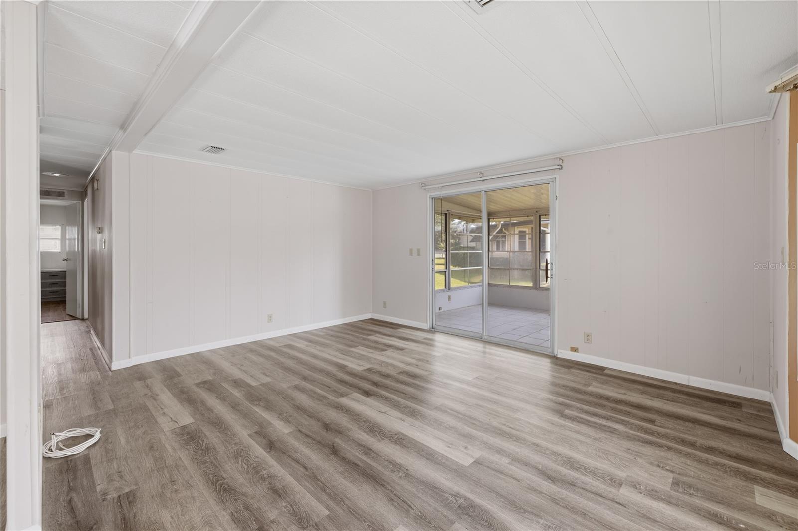 3417 WAX MYRTLE CIR