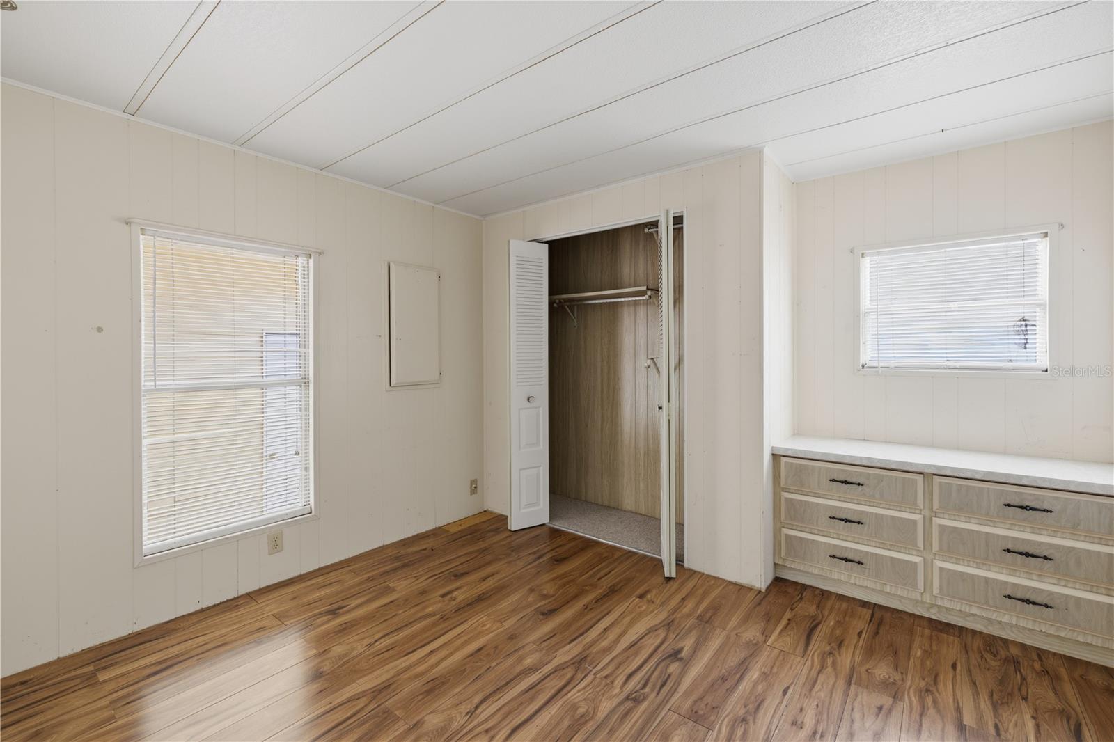 3417 WAX MYRTLE CIR