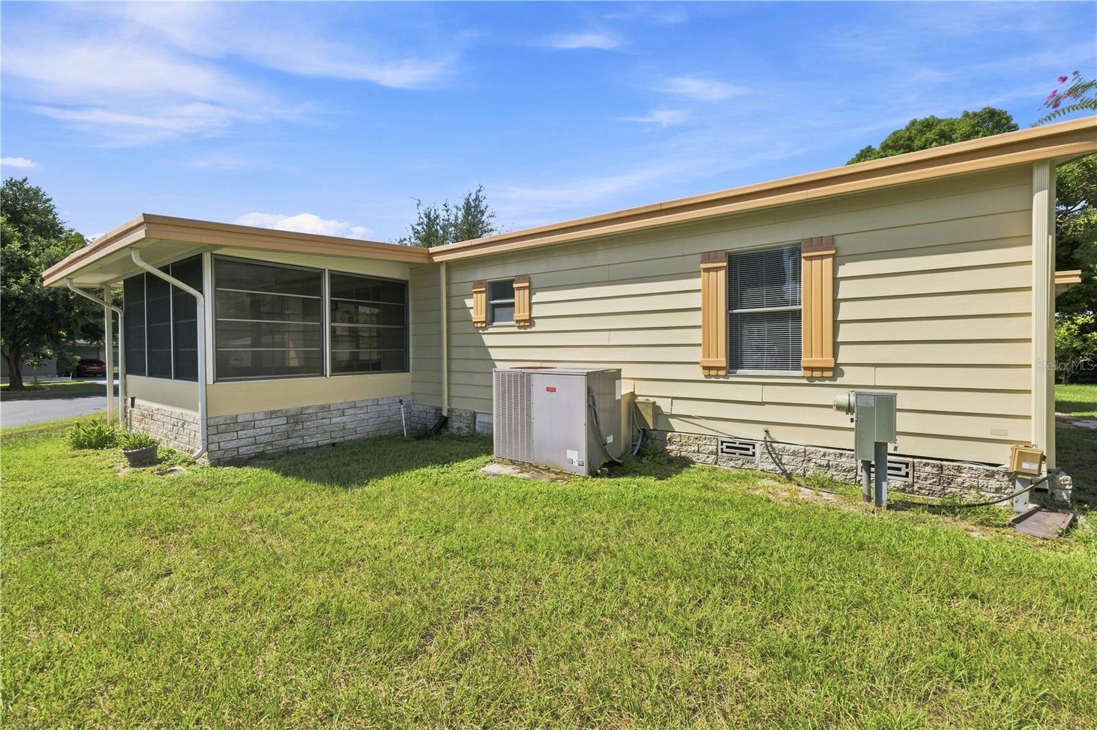 3417 WAX MYRTLE CIR