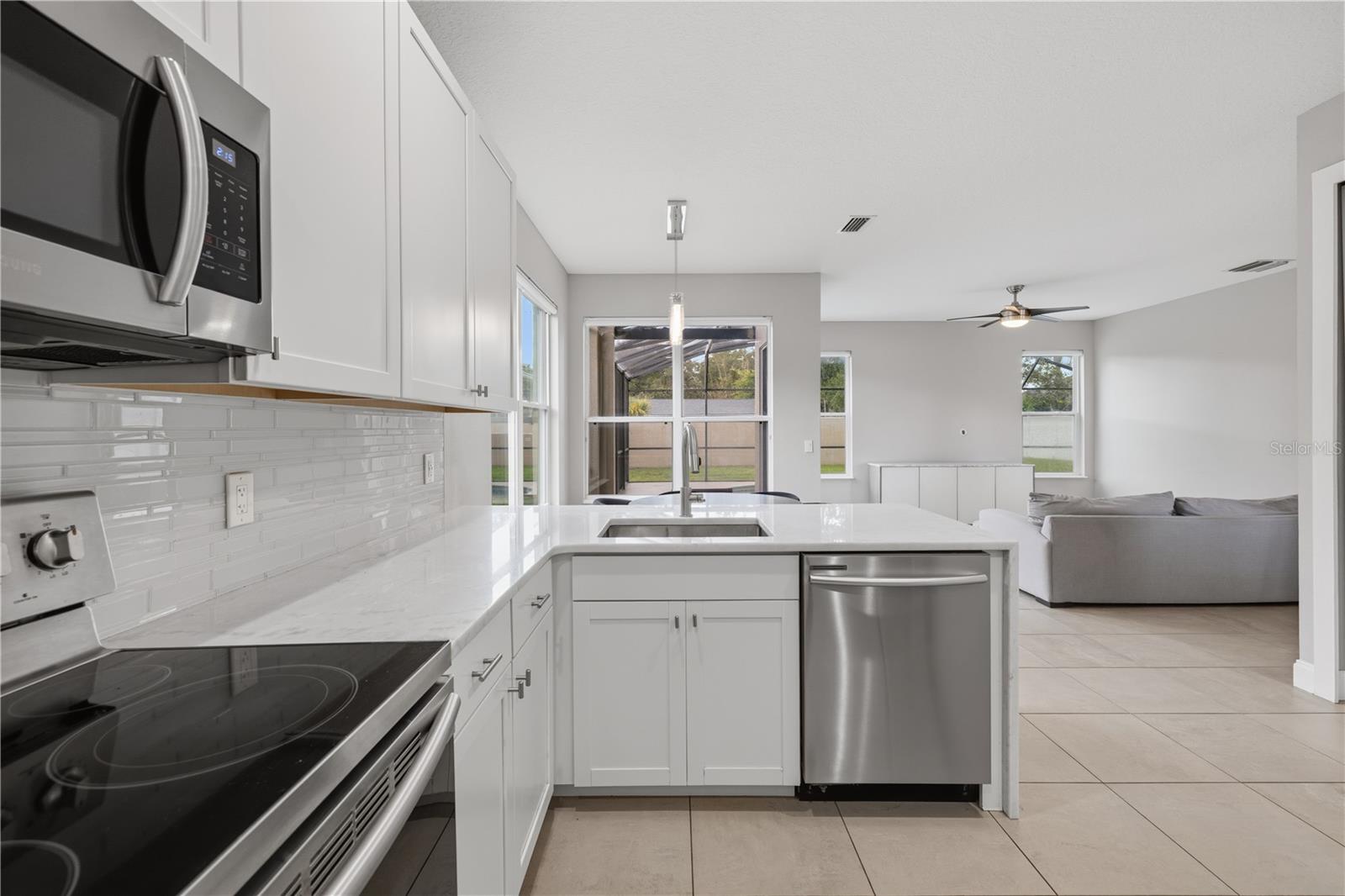 1526 EQUINOX CIR