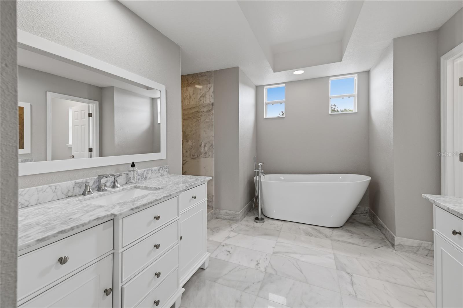 1526 EQUINOX CIR