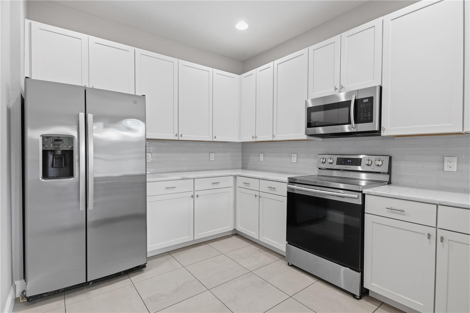 1526 EQUINOX CIR