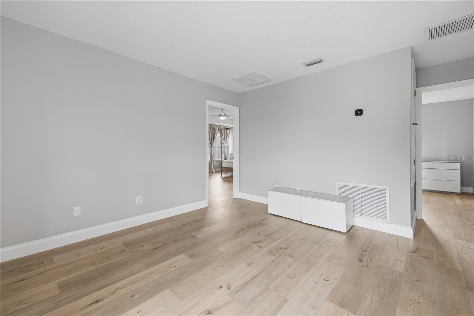 1526 EQUINOX CIR