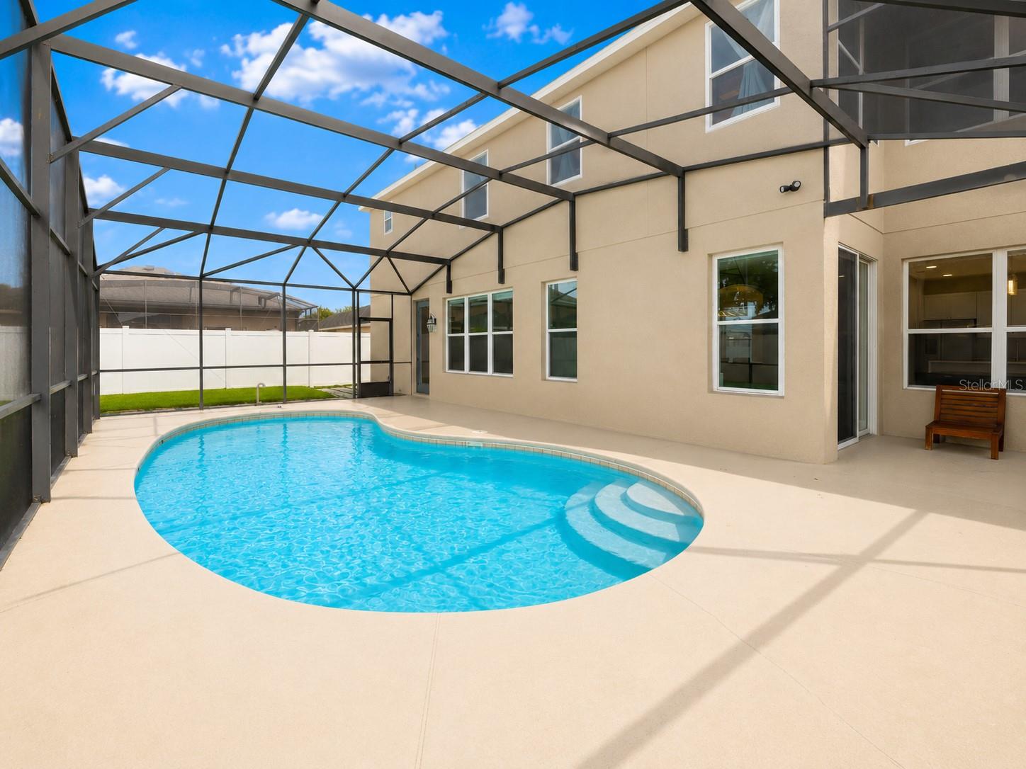 1526 EQUINOX CIR