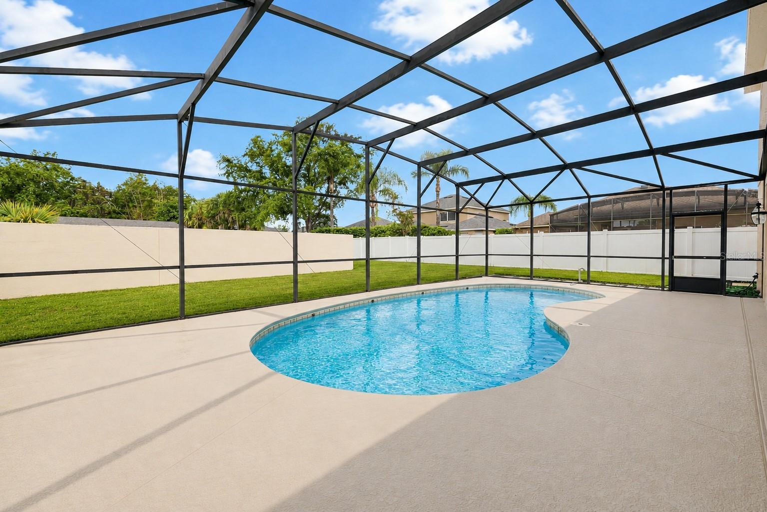 1526 EQUINOX CIR