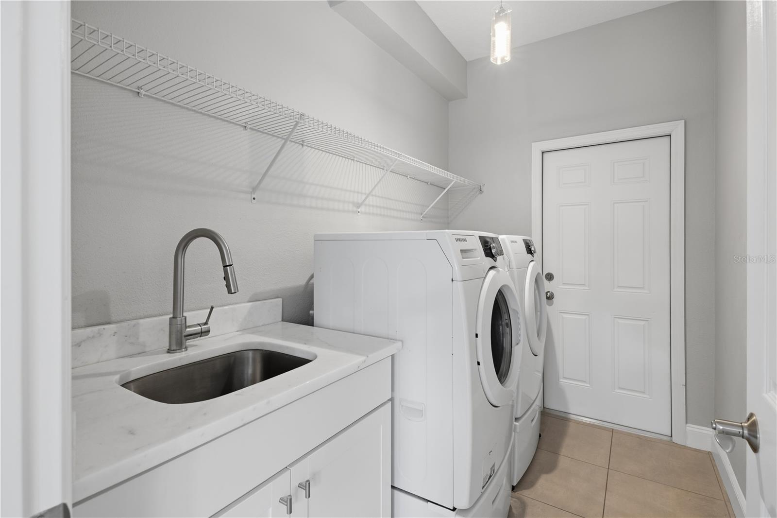 1526 EQUINOX CIR