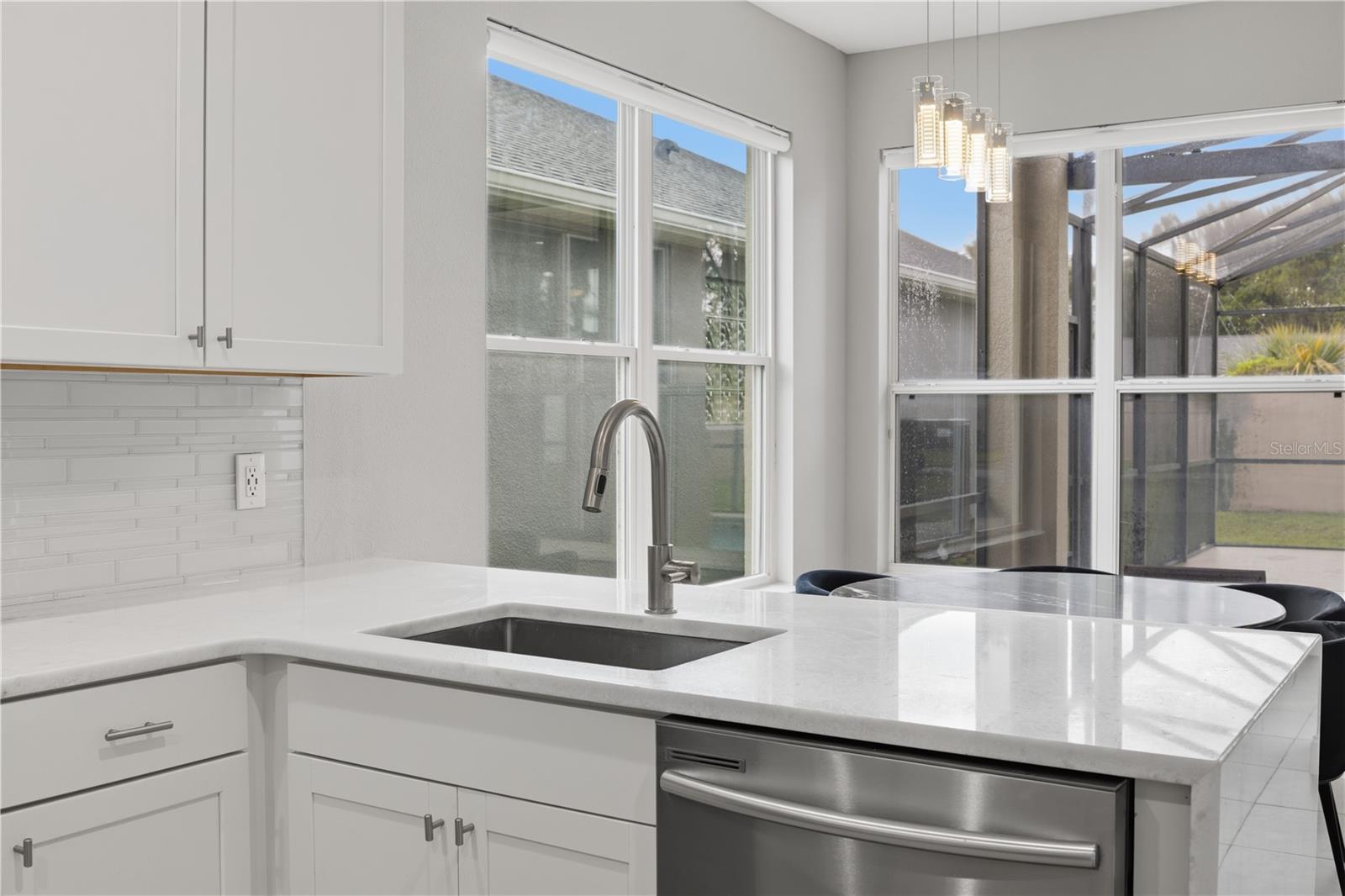 1526 EQUINOX CIR