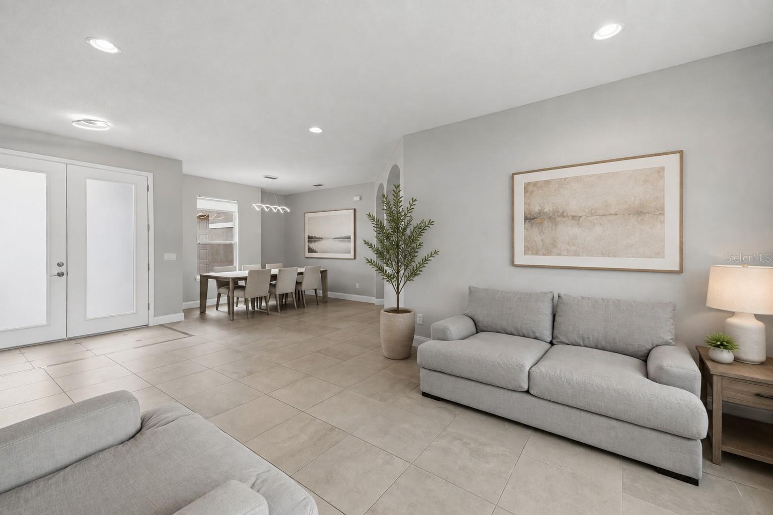 1526 EQUINOX CIR